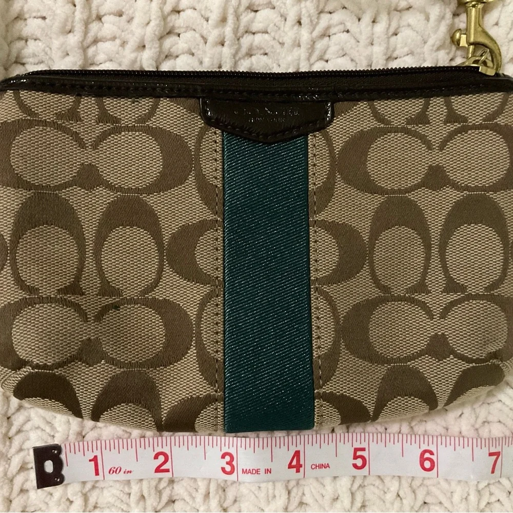 Coach Mini EUC - Picture 1 of 7